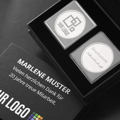 Gravur-Firmengeschenk aus Silber