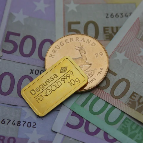 Gold auf Geld