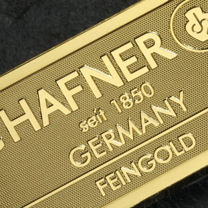 Goldbarren von C. Hafner mit Oberflächenstruktur als Sicherheitsmerkmal 