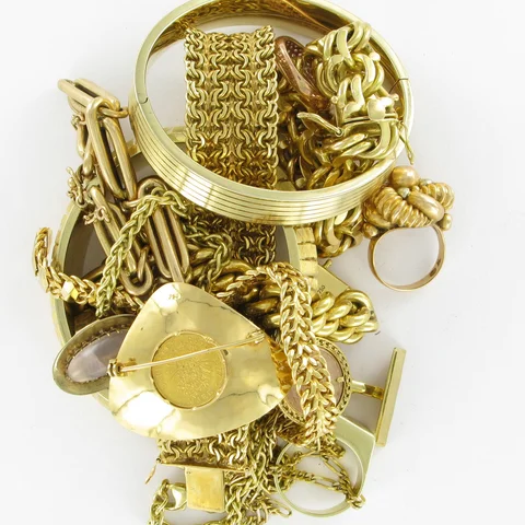 gemischter alter Goldschmuck
