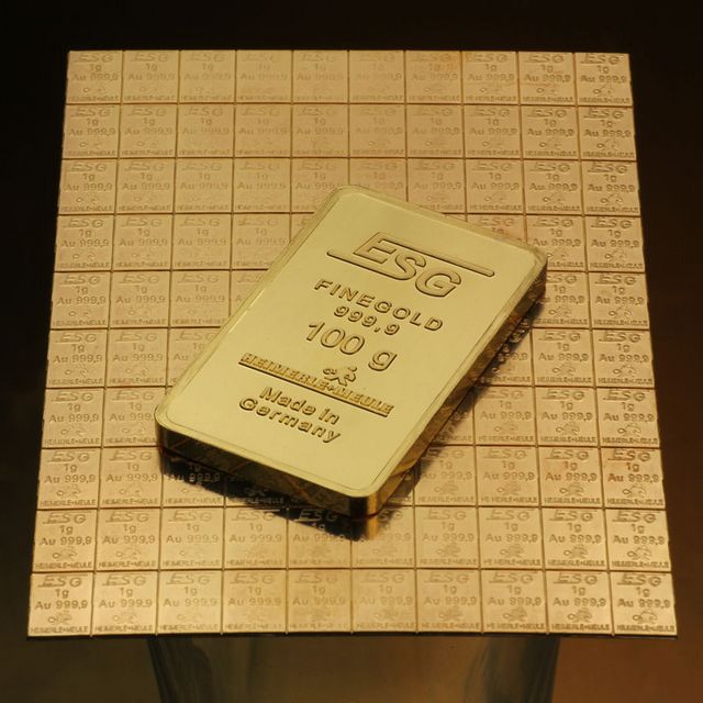ESG 100x1g Goldtafel Prototyp aus dem Jahre 2010 mit 100g Goldbarren