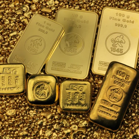 Gegossene und geprägte Goldbarren