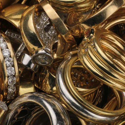 Goldringe mit Diamanten