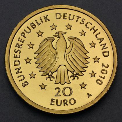 Kehrseite der 20 Euro Goldmünze "Eiche" 2010 der Serie "Deutscher Wald"