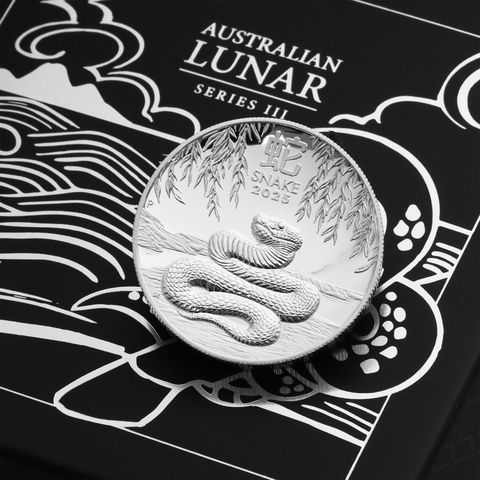 Lunar III, Polierte Platte und Hochrelief Silbermünze