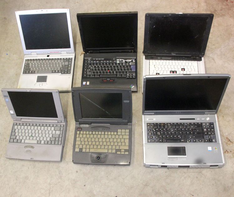 Laptops Laptops