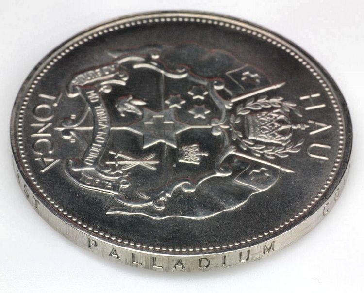 Randschrift einer Hau Palladiummünze Tonga. Die Münzen wurden mit 98% Palladiumgehalt geprägt.