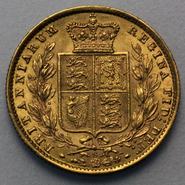 Prägezeichen S Sydney unterhalb des Wappens auf der Rückseite der Australischen Sovereign Goldmünze von Königin Victoria.
