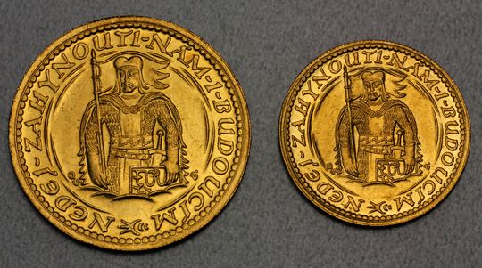 Golddukaten Münzen Tschechoslowakei ganze und halbe Dukaten